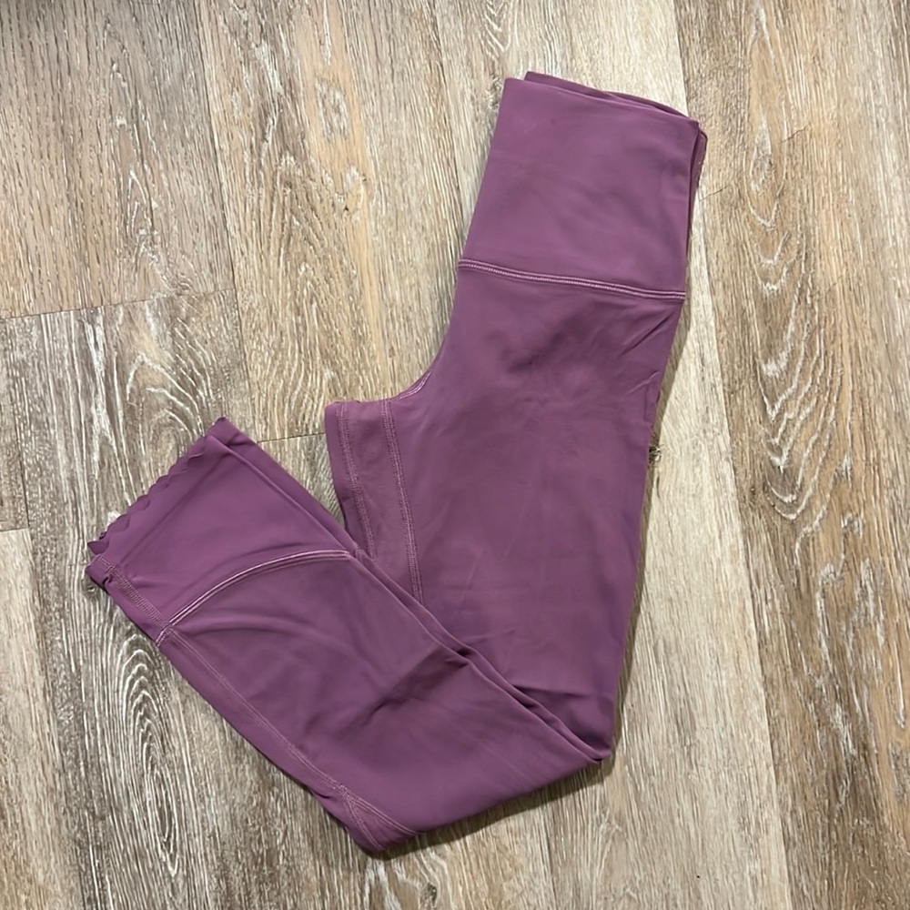 Lululemon Align Cropped Scalloped Leggings
